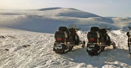 Schneemobilsafari in Lappland
